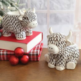 Highland Cow Sat Melter 16cm Highland Cow Sat Melter 16cm