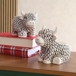 Highland Cow Sat Melter 16cm