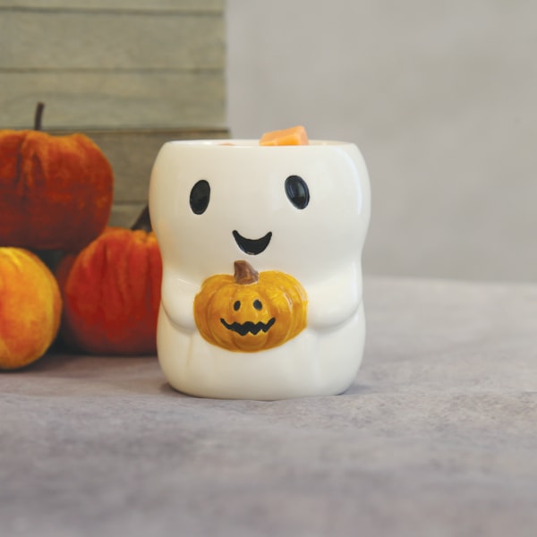 Ghost Holding Pumpkin Melter 10cm Ghost Holding Pumpkin Melter 10cm