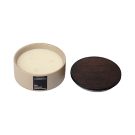 Warm Vanilla and Cashmere Candle by French Connection 405g Warm Vanilla and Cashmere Candle by French Connection 405g