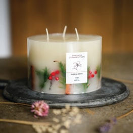 Vanilla Orchid Candle by French Connection 1.5kg Vanilla Orchid Candle by French Connection 1.5kg