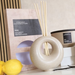Warm Vanilla & Cashmere Diffuser by French Connection 130ml Warm Vanilla & Cashmere Diffuser by French Connection 130ml