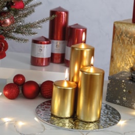 Gold Metallic Unscented Pillar Candle 10x7cm Gold Metallic Unscented Pillar Candle 10x7cm