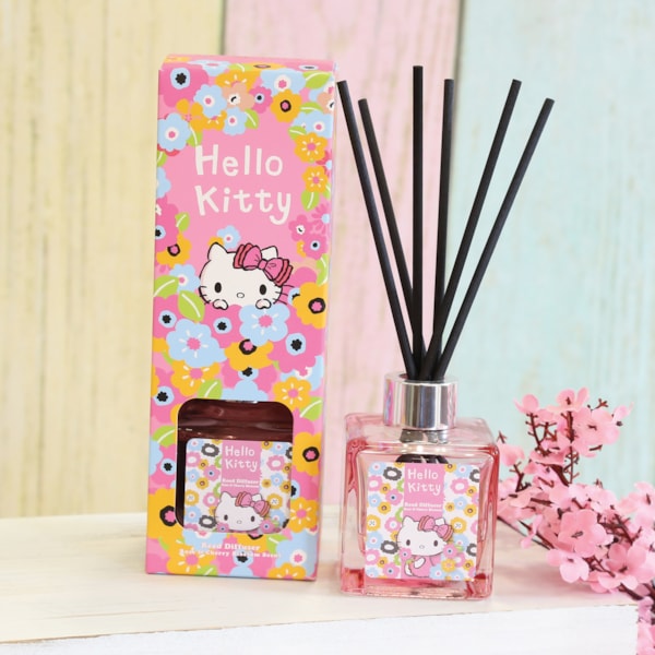 Hello Kitty Rose & Cherry Blossom Reed Diffuser 100ml Hello Kitty Rose & Cherry Blossom Reed Diffuser 100ml