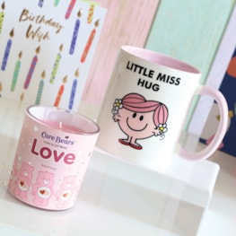 Little Miss Hug White Chocolate & Rose Reusable Mug Candle 256g