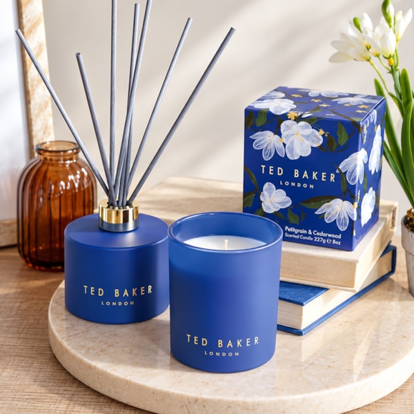 Ted Baker Petitgrain & Cedarwood Scented Candle Ted Baker Petitgrain & Cedarwood Scented Candle
