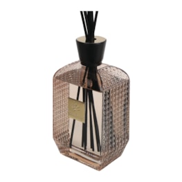 Woodbridge 800ml Reed Diffuser – Oud Wood Woodbridge 800ml Reed Diffuser – Oud Wood