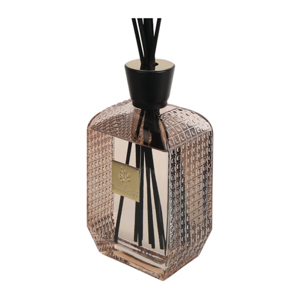 Woodbridge 800ml Reed Diffuser – Oud Wood Woodbridge 800ml Reed Diffuser – Oud Wood