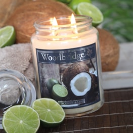 Coconut & Lime Woodbridge Large Scented Candle Jar Coconut & Lime Woodbridge Large Scented Candle Jar