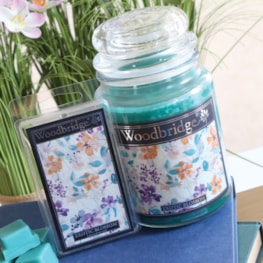 Exotic Blossom Woodbridge Large Scented Candle Jar Exotic Blossom Woodbridge Large Scented Candle Jar