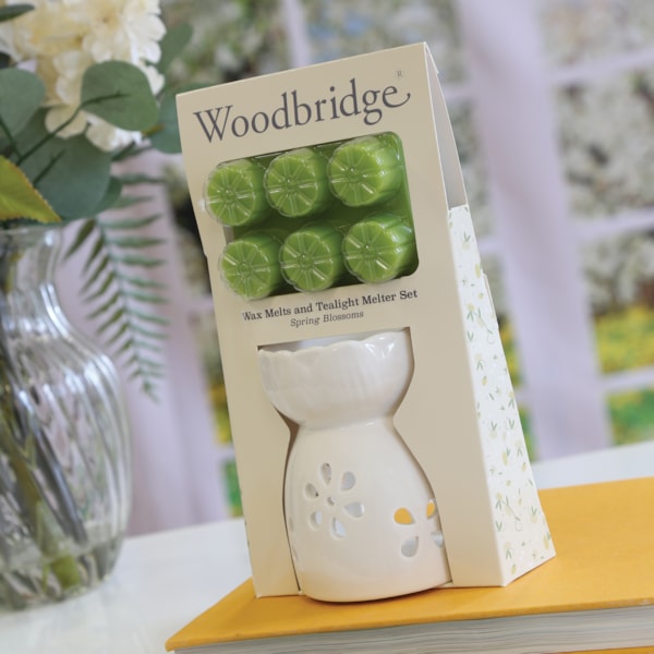 Woodbridge Wax Melts & Tealight Melter Set – Spring Blossoms Woodbridge Wax Melts & Tealight Melter Set – Spring Blossoms