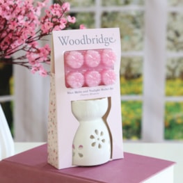 Woodbridge Wax Melts & Tealight Melter Set – Cherry Blossom