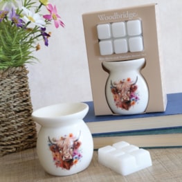 Woodbridge Wax Melts & Tealight Melter Set – Highland Cow Woodbridge Wax Melts & Tealight Melter Set – Highland Cow