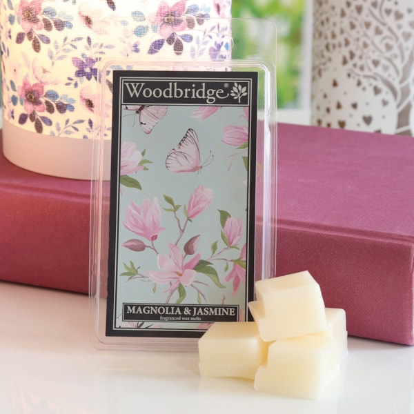 Magnolia & Jasmine Scented Wax Melts by Woodbridge