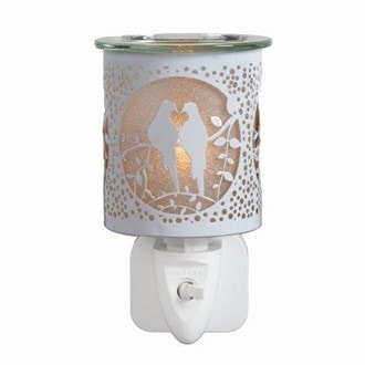 Wax Melter Plug In - White & Gold Silhouette Doves 13cm Wax Melter Plug In - White & Gold Silhouette Doves 13cm